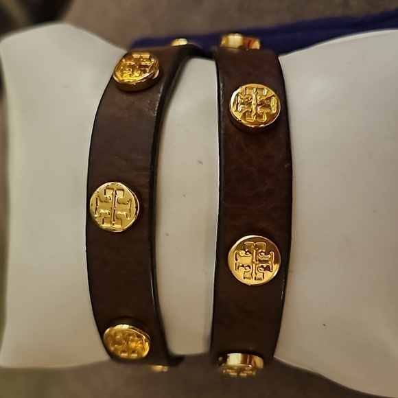 TORY BURCH Dark Brown Leather Logo Stud Wrap Bracelet - Picture 2 of 6